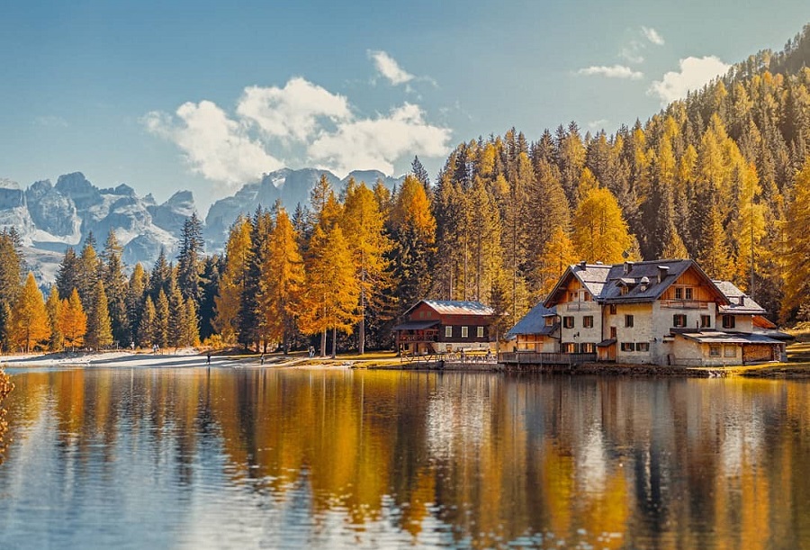 Lago Nambino e foliage nella zona di Madonna di Campiglio